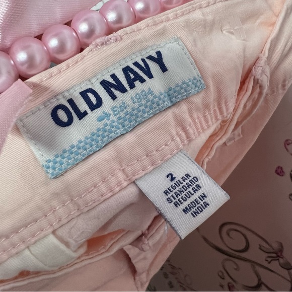 Old navy baby pink bubblegum shorts adorable longer style on the legs cargos - Picture 5 of 8